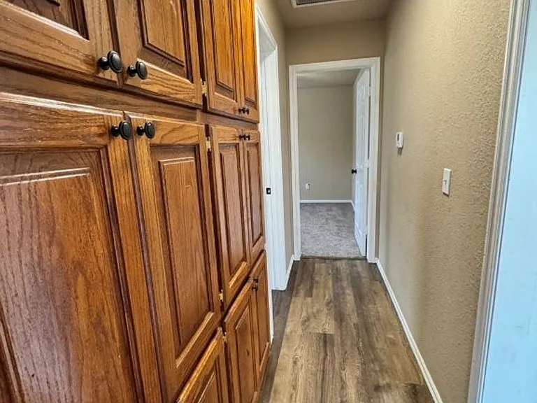 2345 Bradford Ave — Photo 9