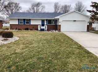 21051 Oak St, Williston, OH 43468
