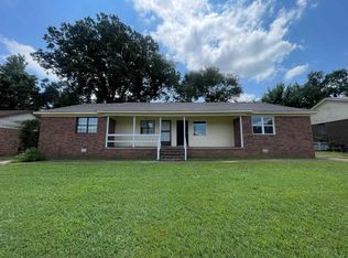 38 Cinnamon Dr, Jackson, TN 38305