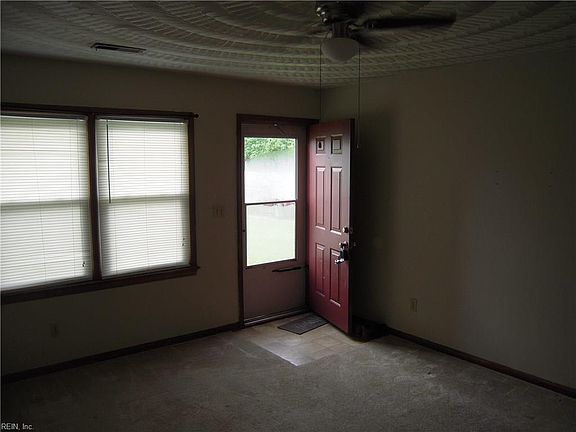 2nd image of 1518 Willow Ave