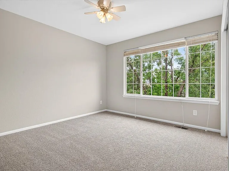 11572 Pine Hill St — Photo 33