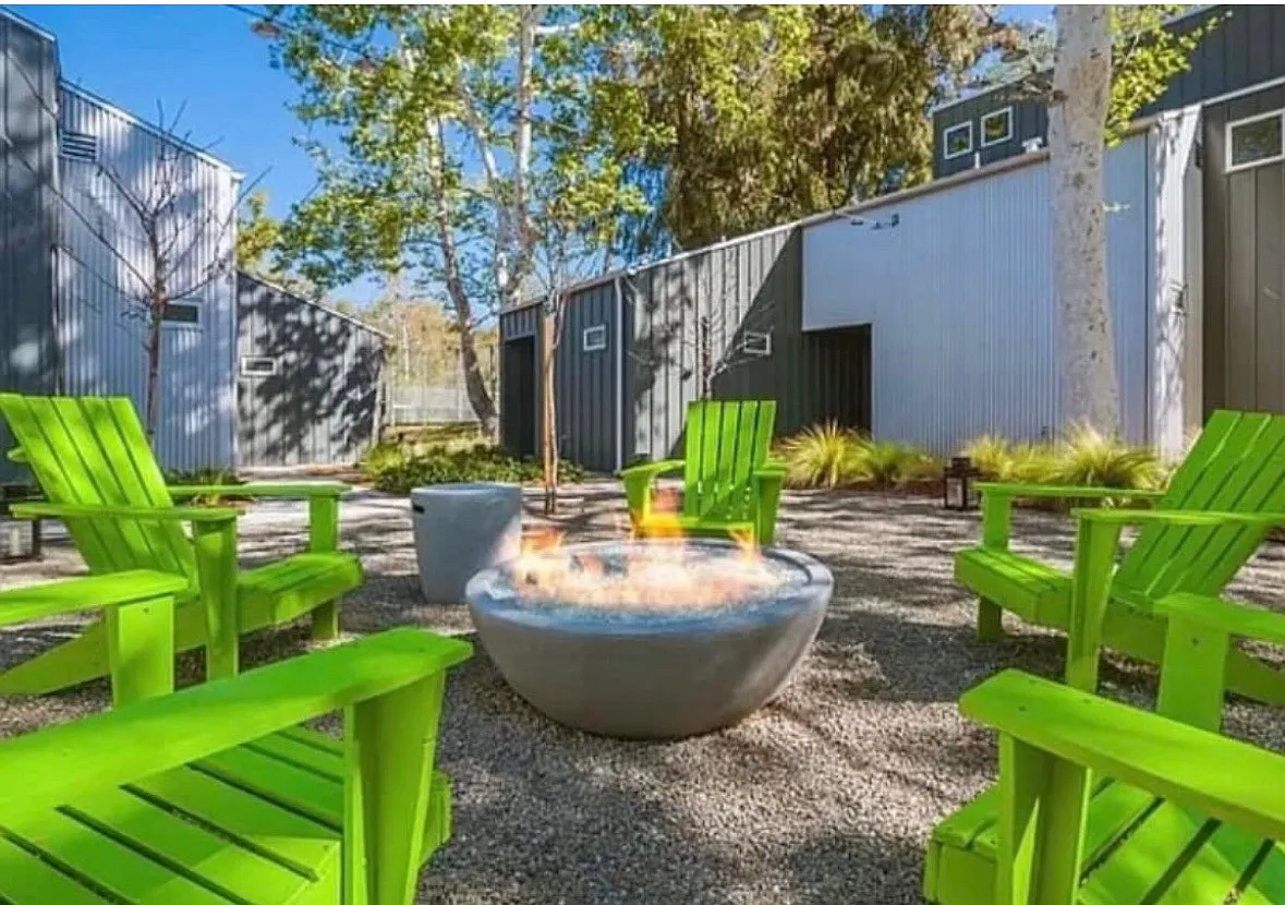 Community firepit area - Avenida La Caza