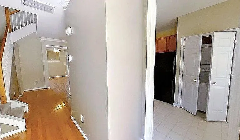 513 Village Loop Dr — Photo 5