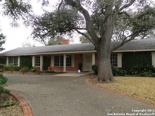 2nd image of 213 Glentower Dr