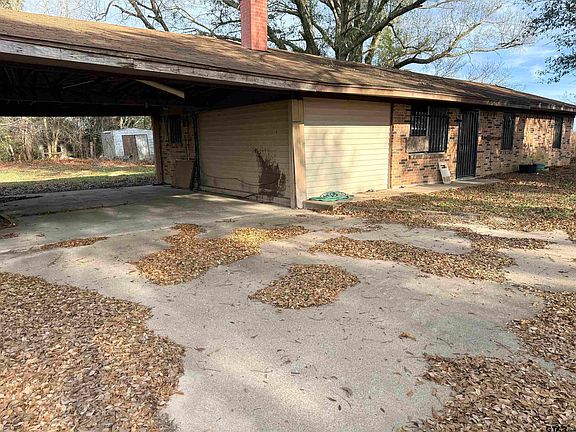 3rd image of 2592 County Road 3306