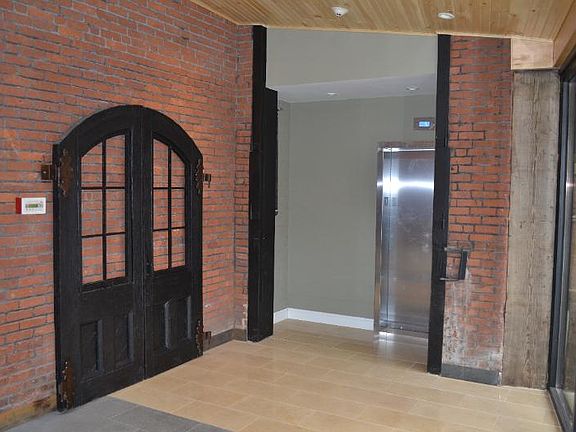 5th image of 535 Roosevelt Ave APT 502