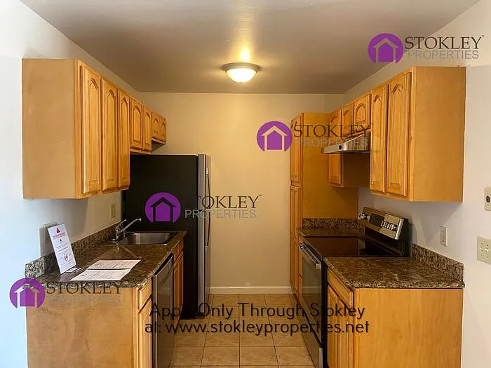 1477 Marchbanks Dr #1 — Photo 10