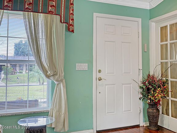 4th image of 298 Vin Rose Cir SE