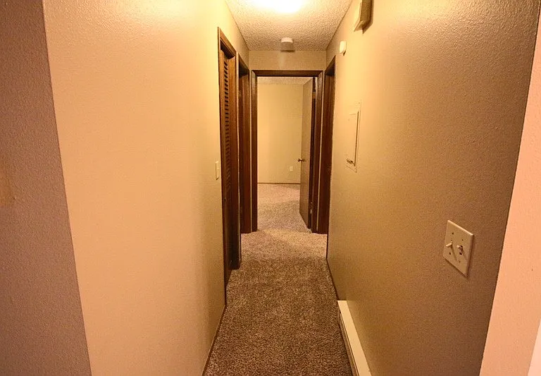Quadrangle Apartments — Photo 10