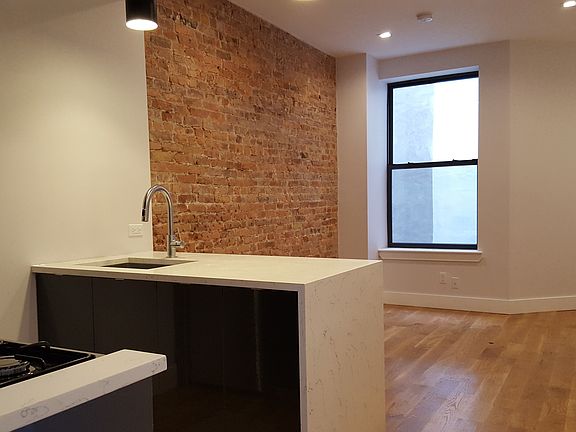 3rd image of 679 Halsey St #5L