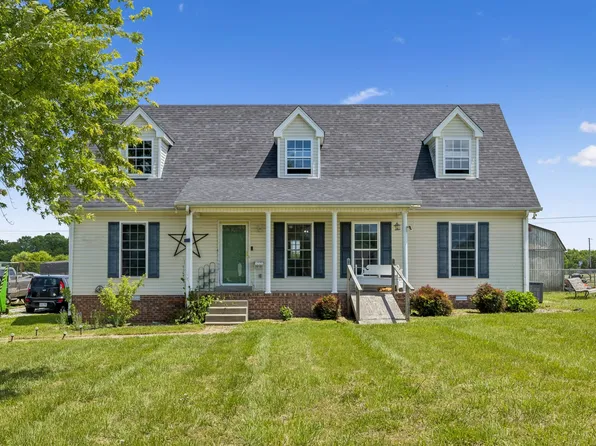 1044 Robert Elder Ct, Cedar Hill, TN 37032
