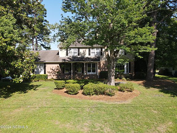 3rd image of 326 Yorkshire Lane