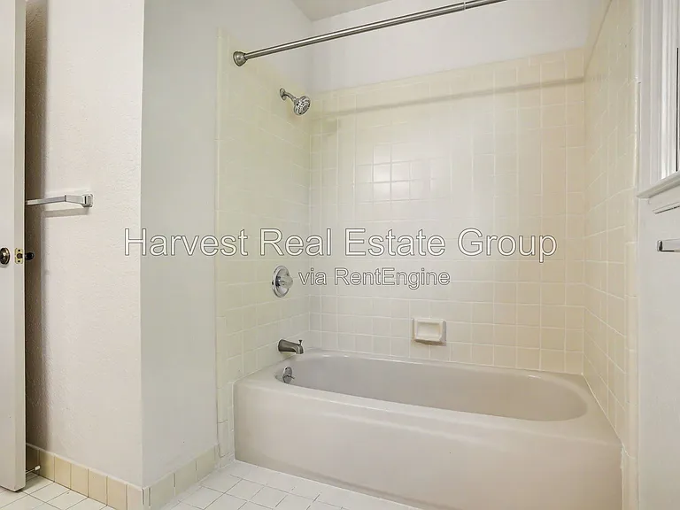 1319 Pearl St #3 — Photo 14