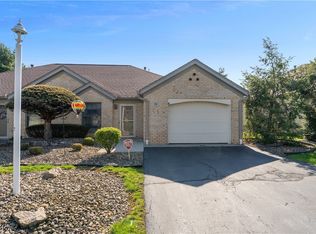 810 Southwestern Run UNIT 19, Poland, OH