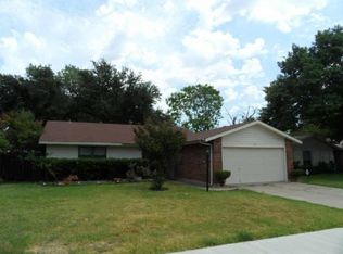 123 Village Dr, Lewisville, TX 75067