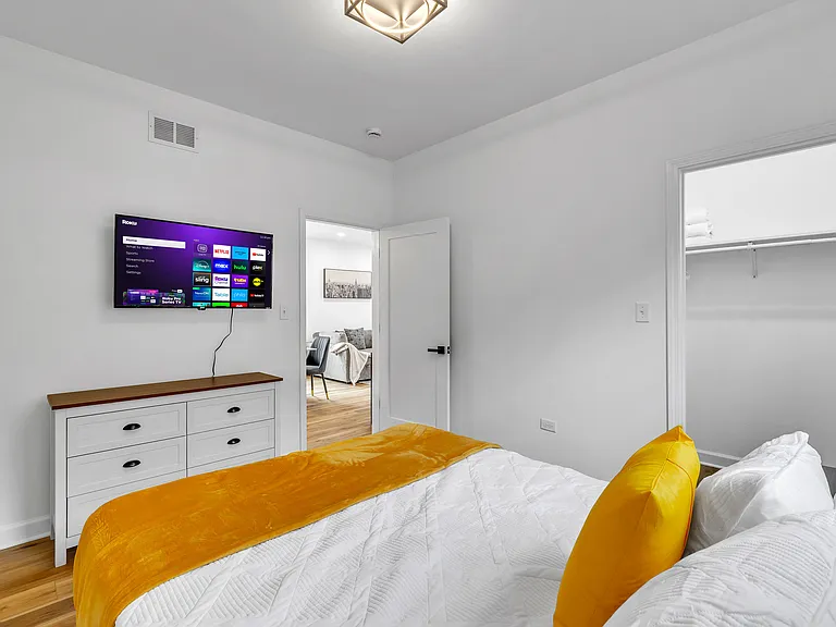 535 Ashland Ave — Photo 45