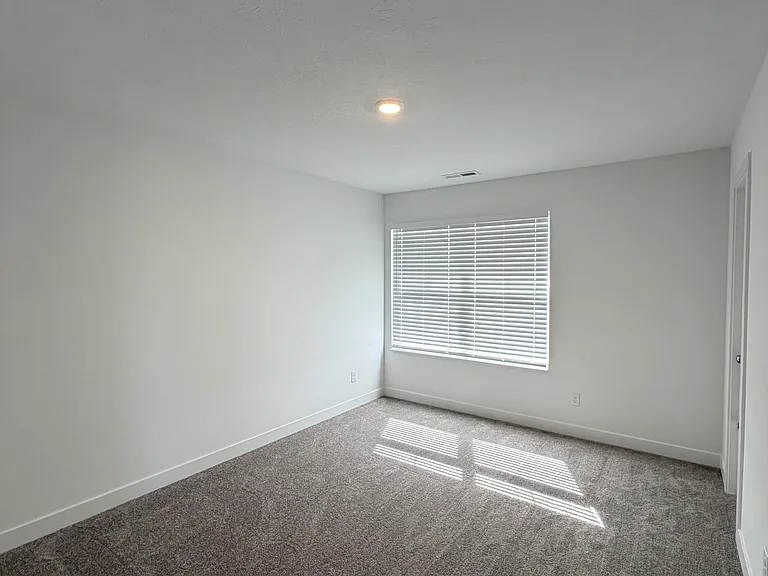 1208 Taggart Way — Photo 15