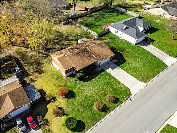 5th image of 2371 Kewanna Ln