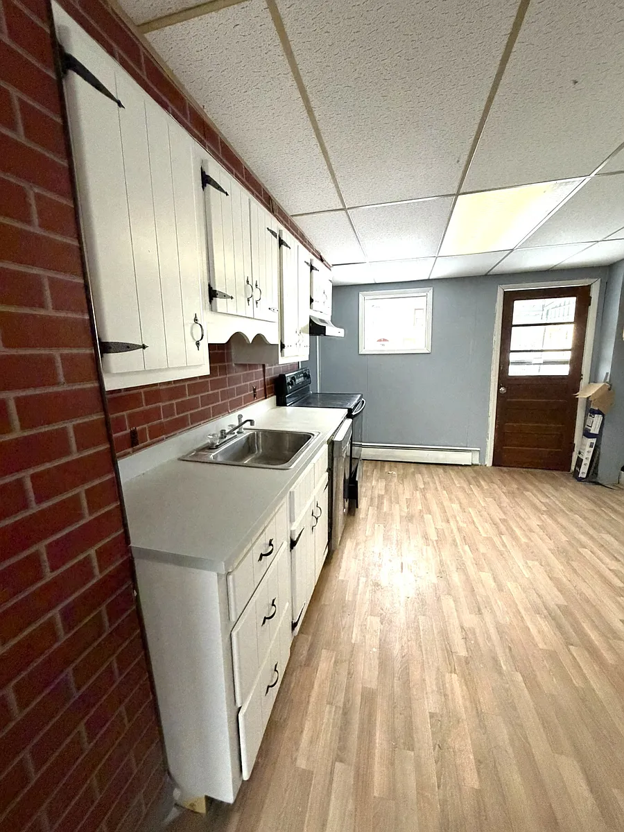 Building Photo - 1721 Brick Ave
