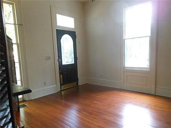 3rd image of 1111 Peniston St