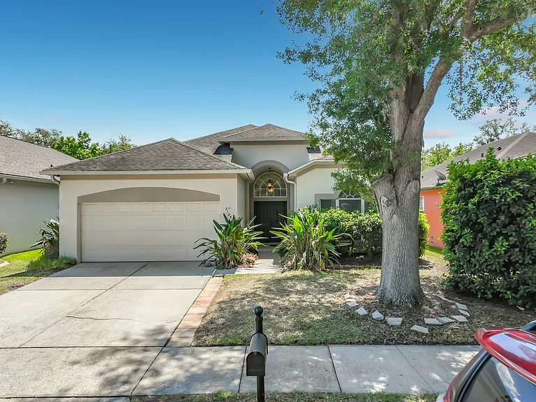 2125 Emerald Green Cir — Photo 4
