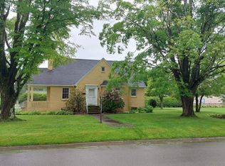 15 Th St, Elkins, WV 26241