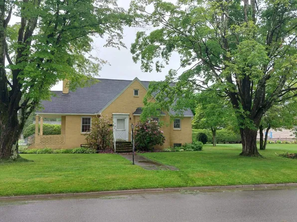 15 Th St, Elkins, WV 26241