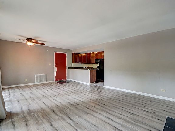 5th image of 5825 Oakwood Dr APT C