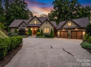 153 Glenn Ct, Mill Spring, NC 28756