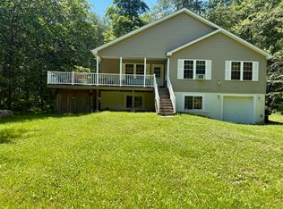 1219 Chipmunk Ln, Pocono Lake, PA 18347