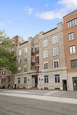 Rented by Urban Living | media 42