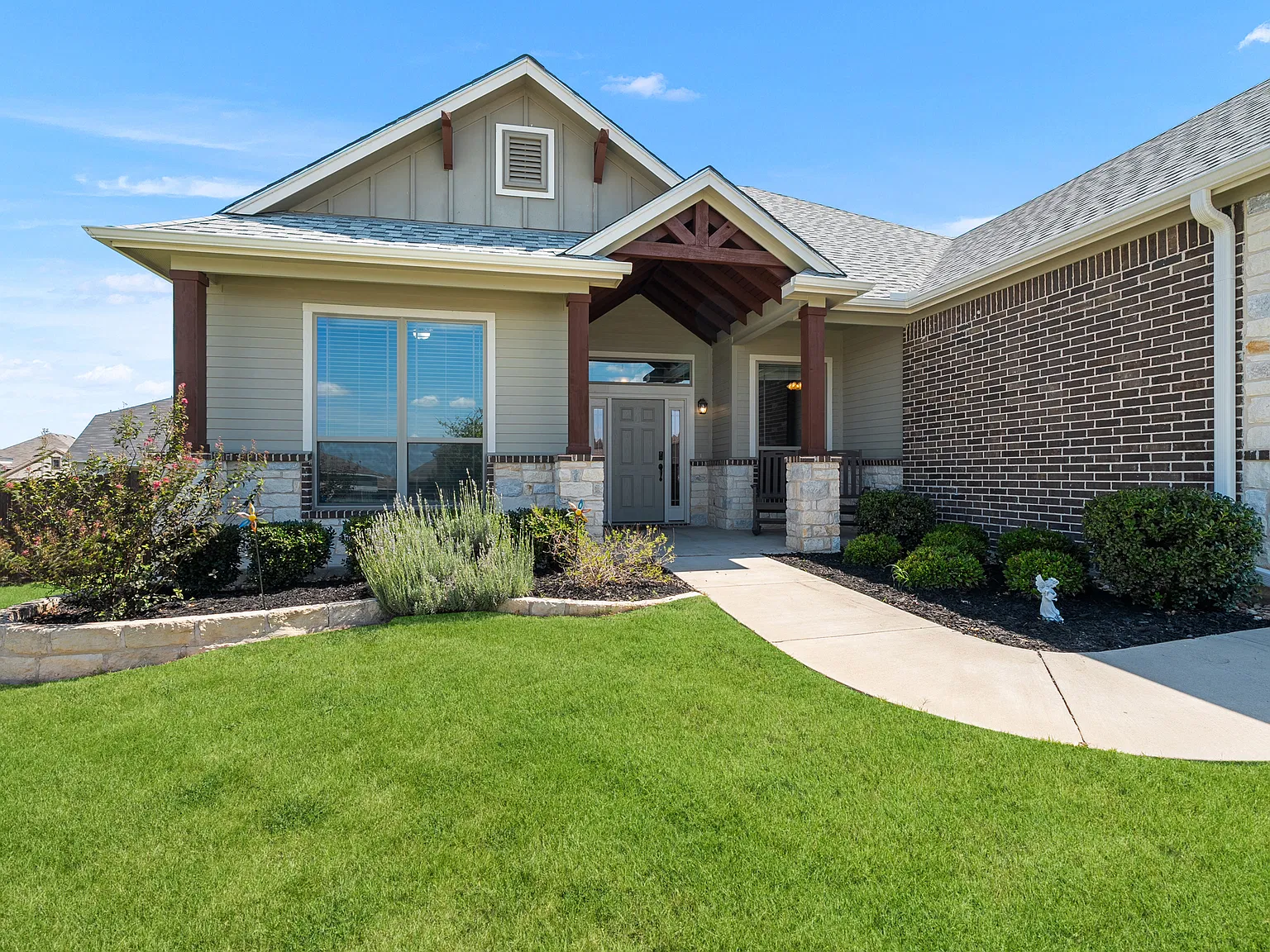 7822 Kendall Hill Drive - 1 — Photo 2
