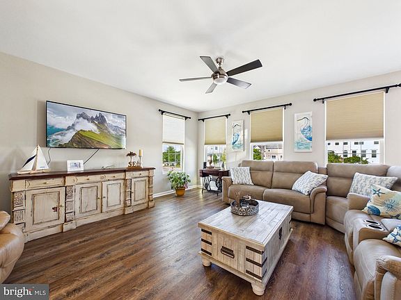 3rd image of 29834 Plantation Lakes Blvd