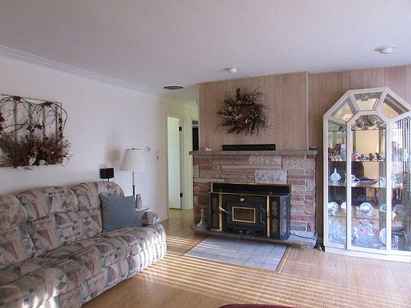 2nd image of 9245 McVicker Ave