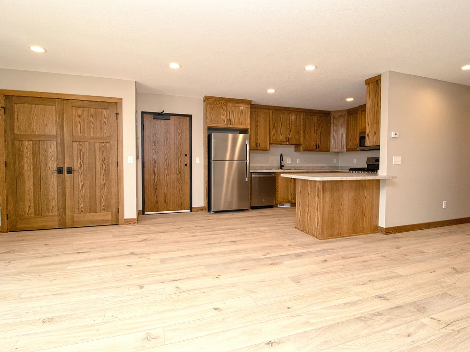 610 Martin Ave #2B