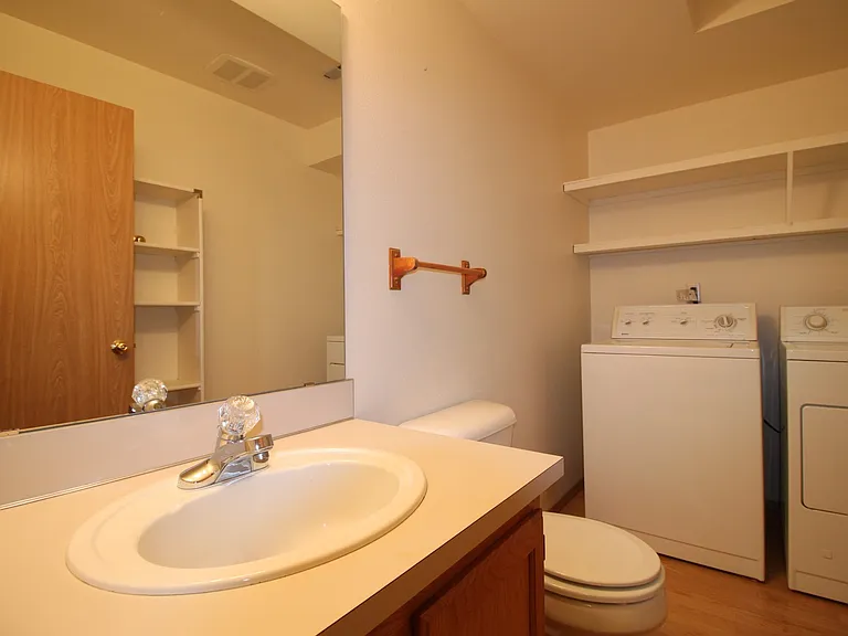 1520 SW 9th Ave — Photo 14