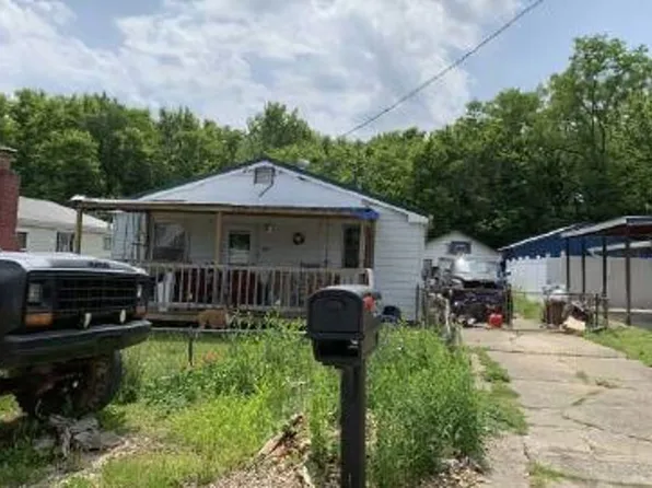 406 4th St N, Saint Albans, WV 25177
