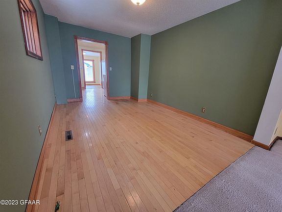 5th image of 1008 University Ave