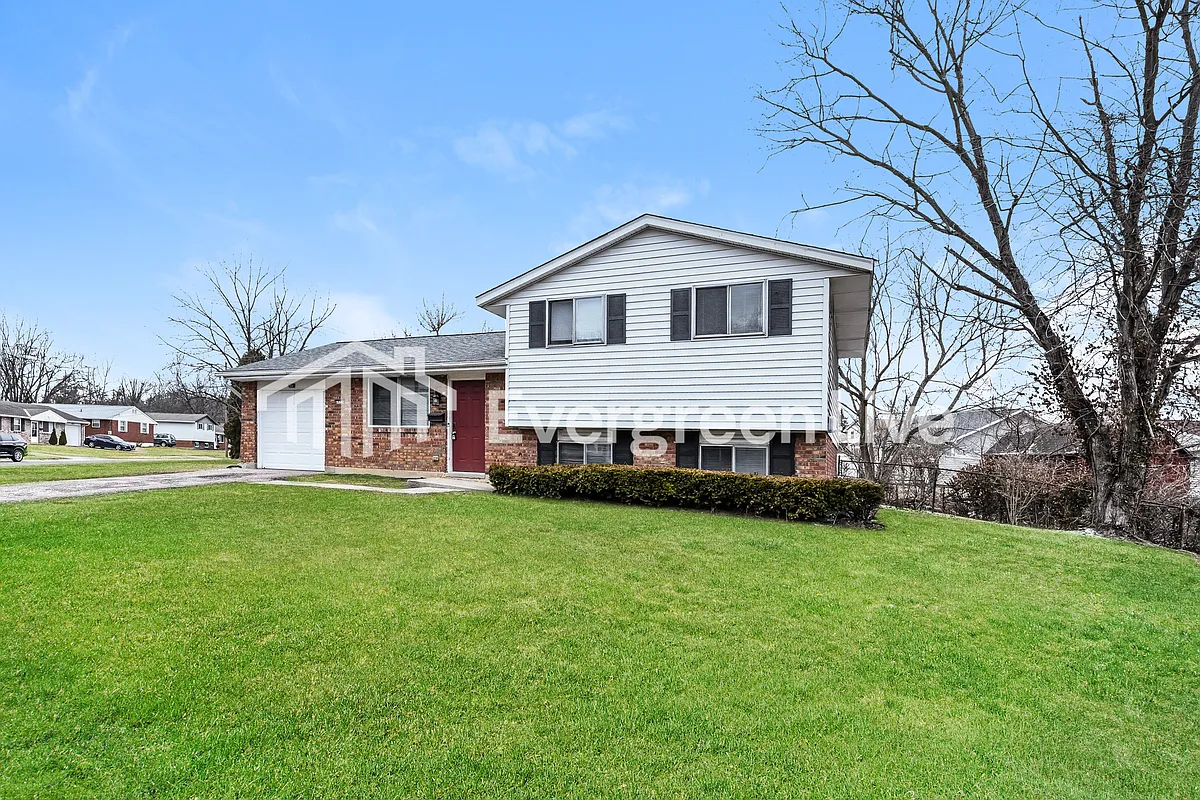 Building Photo - 10226 Storm Dr