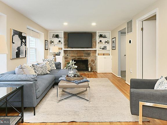 5th image of 5966 New England Woods Dr