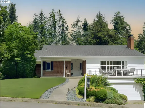 4901 SW Humphrey Park Crst, Portland, OR 97221