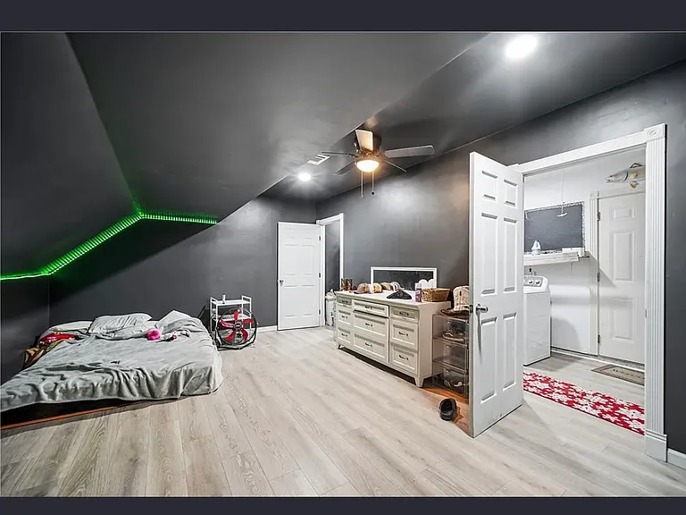 13614 Whitecap Blvd — Photo 3