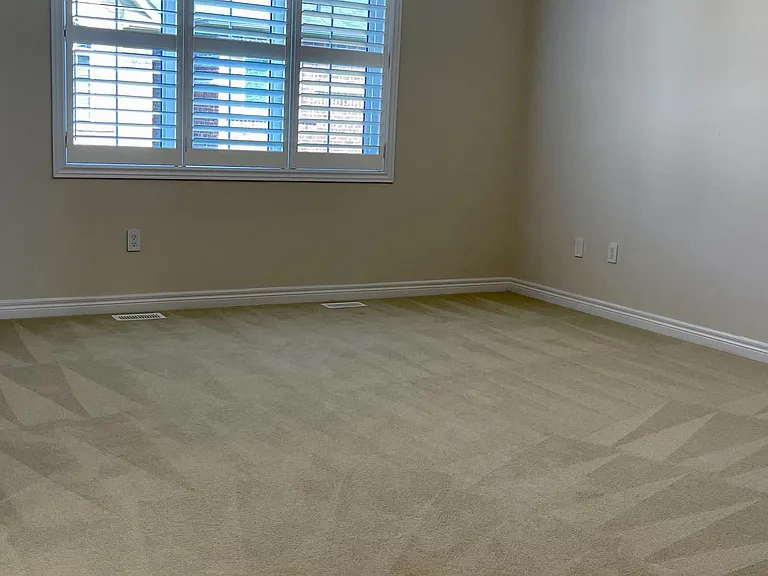 343 N Park Blvd — Photo 13