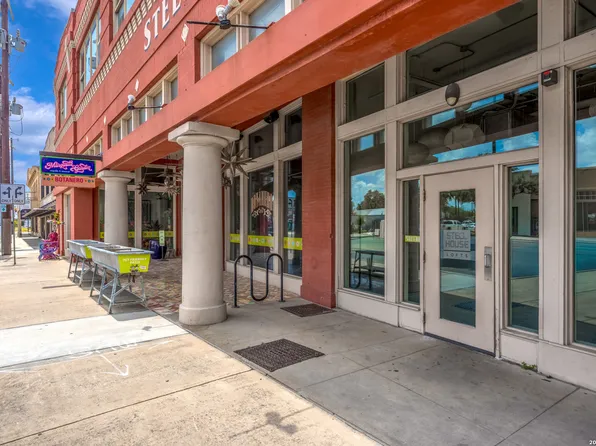 1401 S Flores #308, San Antonio, TX 78204