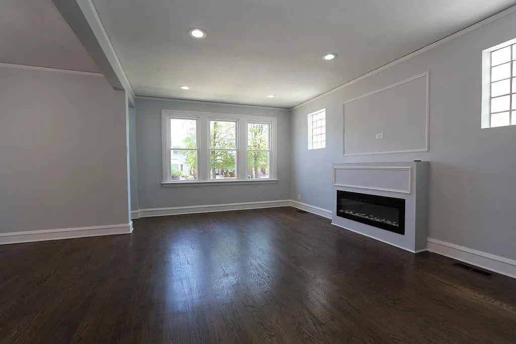 4 bed, 1349 sqft, $3,000 — Photo 2