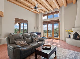 3 S Hijo De Dios, Santa Fe, NM 87508