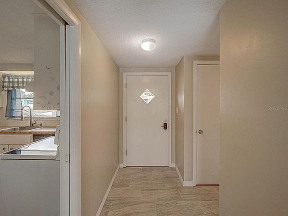 5th image of 10320 Honeysuckle Ln