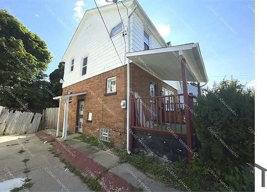 1st image of 326 E Dartmouth St