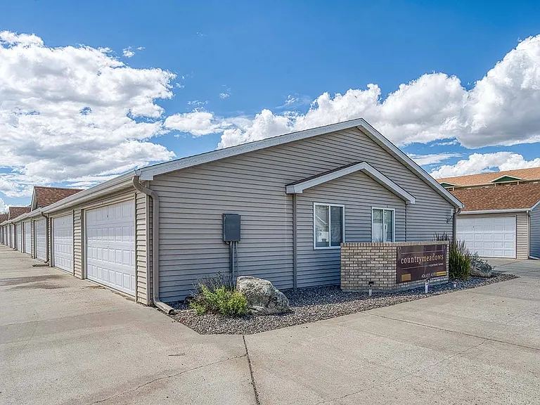 Country Meadows Apartment Homes — Photo 14