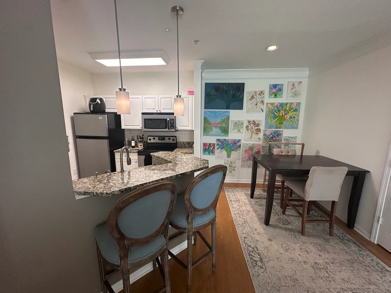 1 bed, 777 sqft, $1,970 — Photo 3